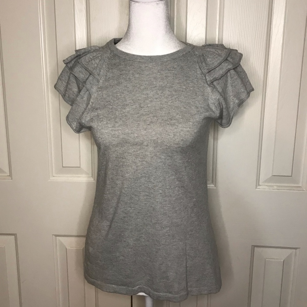 🔵Dee Dee Ruffled Sleeve Sweater in Gray Size XS